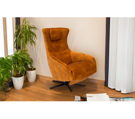 Nessen Nero Relax Armchair