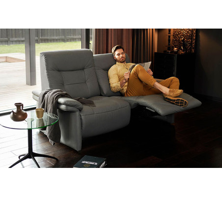Sofá Relax Stressless Mary con reposacabezas ajustable