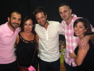 Compañeros y amigos de Mi Colchón junto a Pablo Alborán