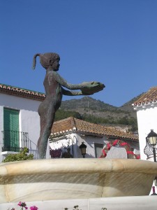 Niña_de_Benalmádena