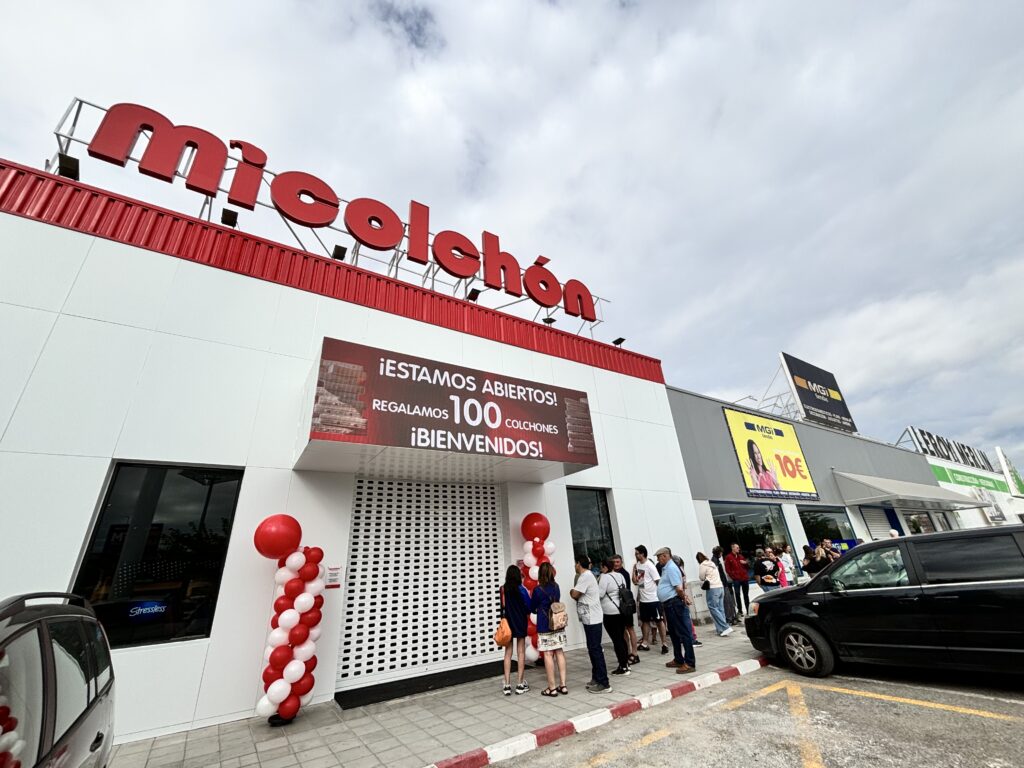 apertura nueva tienda MiColchón en Granada parque comercial Armilla